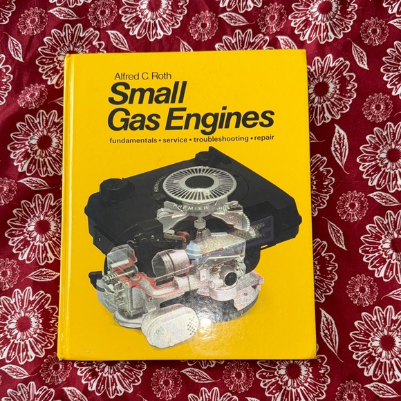 Premier Yellow Small Gas Engines Manual - Picture 1 of 5